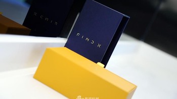 Lalu pada 29 Juni kemarin, Oppo memperkenalkan ponsel jagoan terbarunya itu di China. Foto: Sina Mobile