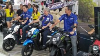 Tiap warna memiliki peruntukan berbeda dimana kelir biru dan putih untuk lifestyle yang dinamis dan warna hitam dan merah untuk orang yang suka adventure. Foto: Ruly Kurniawan