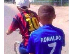Meme Kocak dan Sedih Ronaldo dan Messi Tersisih