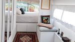 Kamar Ini Bikin Betah, Ternyata Dibuat dari Bus Jadul