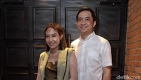 Sementara Regi Datau kalem dan tenang.
