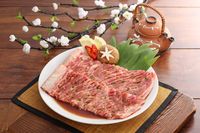 Siang Ini Enaknya Makan BBQ Korea yang Empuk Juiciy di Sini