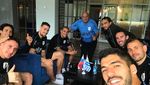 Lihat Momen Pemain Top Uruguay, Suarez Saat Minum Bareng Messi