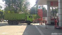 Dikutip laman Pertamina, Minggu (1/7/2018), harga Pertamax di Jakarta per 1 Juli sebesar Rp 9.500 per liter. Foto: Trio Hamdani