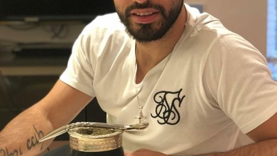 Striker Handal, Sergio Aguero Ternyata Pecinta Teh Mate Sejati!