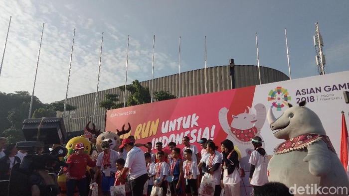 Menko Puan Lepas Peserta Fun Run untuk Promosikan Asian Games 2018