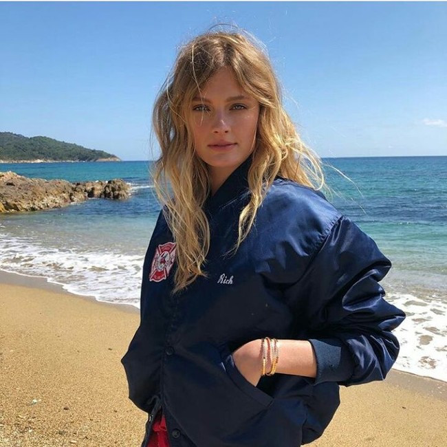 Model kelahiran 1991 ini telah berjalan di 62 show di New York, Milan dan Paris untuk autumn/winter 2010. Foto: Dok. Instagram @constancejablonski