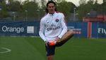 Panutan! Potret Semangat Olahraga si Kekar Edinson Cavani