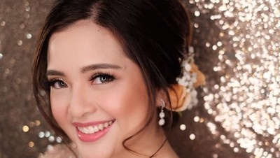 Wajah Fresh nan Cantik Tasya Kamila Saat Tunangan yang Bikin Terpana