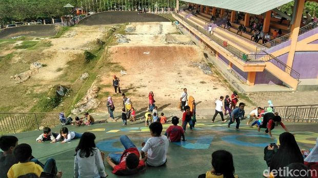 Terbengkalai, Sirkuit BMX eks PON Jabar di Ciamis Jadi Perosotan