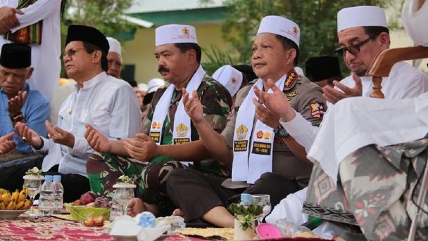 Kapolri dan Panglima TNI Hadiri Haul Ke-50 Guru Tua di Palu Sulteng