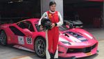 Cantik, Jago Balap, dan Calon Ketua Partai