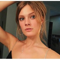 Pada 2008 itu lah Constance membuat debutnya di catwalk pada fashion show New York, Paris, Milan and London, memeragakan busana ready to wear dan haute couture. Foto: Dok. Instagram @constancejablonski