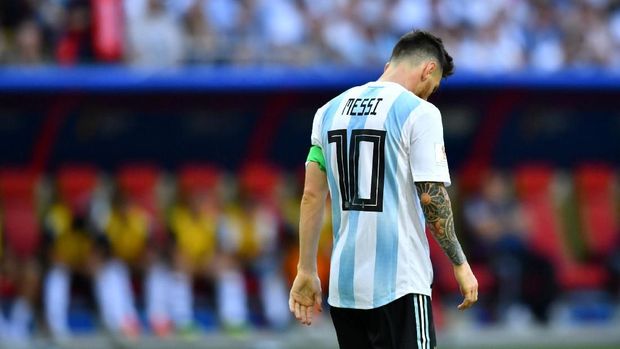 Akhirnya Messi dan Ronaldo Kompak (Terdepak)