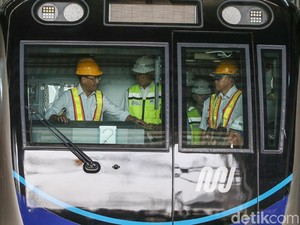 Keren! Masinis MRT Jakarta Berusia 20-25 Tahun