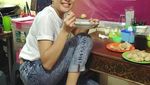 Serunya 10 Momen Olivia Zalianty Saat Cicip Jagung Bakar dan Pempek