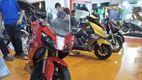Motor baru dibawa langsung dari India. Setelah perhelatan, harga Apache RR 310 langsung melambung naik sampai Rp 60 jutaan. Foto: Ruly Kurniawan