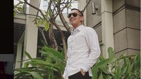 Necisnya Riza. Setelah tertangkap lengket dengan Steffi Zamora, kayaknya dia bikin netizen makin kepo. Foto: Ibnu Riza Pradipto / IG
