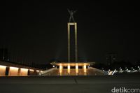 Monumen Pembebasan Irian Barat yang makin megah (Randy/detikTravel)