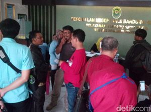 Bacaleg Serbu PN Bale Bandung Urus Surat Tidak Pernah Dipidana