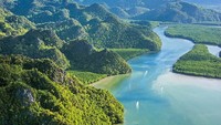 Langkawi, salah satu keindahan wisata alam Malaysia yang diposting Suares di Instagramnya. Kepulauan ini memiliki banyak pulau-pulau indah sekaligus sudah jadi UNESCO Global Geopark (luissuarez9/Instagram)