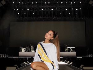 Reaksi Ariana Grande soal Pertunangan Justin Bieber