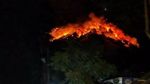 Penampakan Terkini Erupsi di Gunung Agung Malam Ini