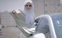 Viral, Video Ngerap Hijabers Arab Rayakan Izin Mengemudi