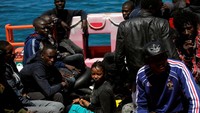 Para imigran ini berasal dari beberapa negara di Afrika yang ingin menuju ke beberapa negara di Eropa, salah satunya Spanyol untuk mendapat kehidupan yang lebih baik. Jon Nazca/Reuters.
