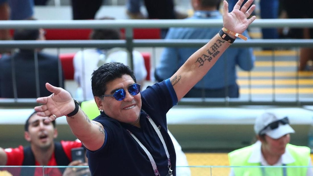 Diego Maradona minta maaf ke FIFA. (Foto: Reuters)