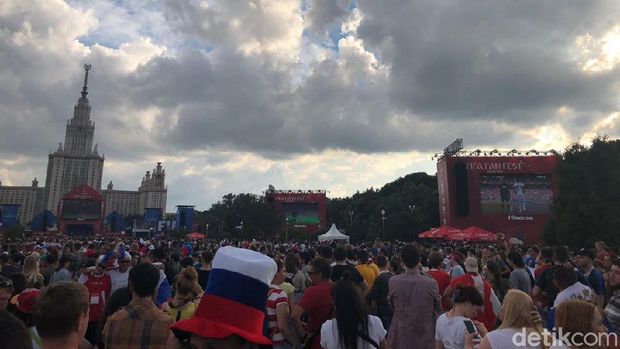 Keramaian Fan Fest Kota Moscow
