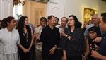 Akrabnya Sri Mulyani dan Susi saat Lihat Pameran Lukisan di Akhir Pekan
