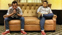 Reza Bukan dan Farid Aja dikenal sebagai pasangan presenter. Dok. Instagram/faridajaasli