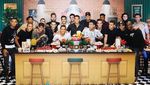Ini Pose Seru Thiago Silva, Bek Brasil Saat Makan Ramai-ramai