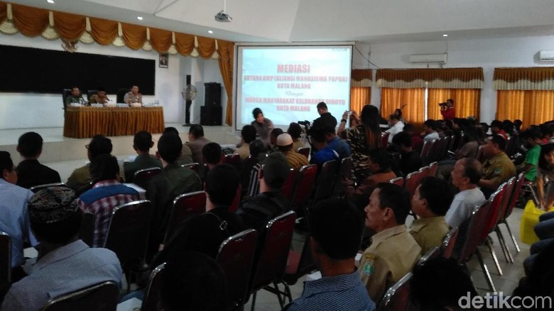 Ini Pendapat Warga Terhadap Mahasiswa Papua di Malang Ini Pendapat Warga Terhadap Mahasiswa Papua di Malang