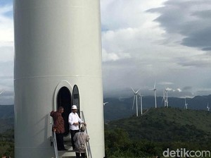 Jokowi Tak Akan Atur Harga Listrik dari Kebun Angin