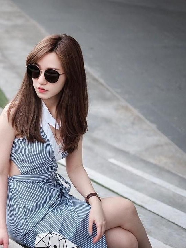 Toey dikagumi oleh banyak netizen Thailand karena penampilannya yang manis, senyum, dan bakatnya yang menakjubkan. (Foto: Instagram)
