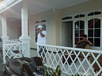 Melirik Prospek Bisnis Sengon Si Pria Tajir Melintir Asal Banyuwangi