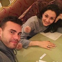 Ini adalah Ekaterina Gerun, wanita cantik yang sukses memikat hati Akinfeev. Ekaterina berprofesi sebagai model dan penari, juga pernah mengikuti ajang ratu kecantikan seperti Miss Universe Ukraine. Foto: Dok. Getty Images