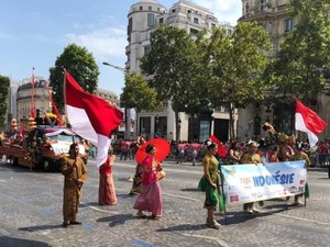 Gamelan & Tari Batik Meriahkan Karnaval Internasional di Paris