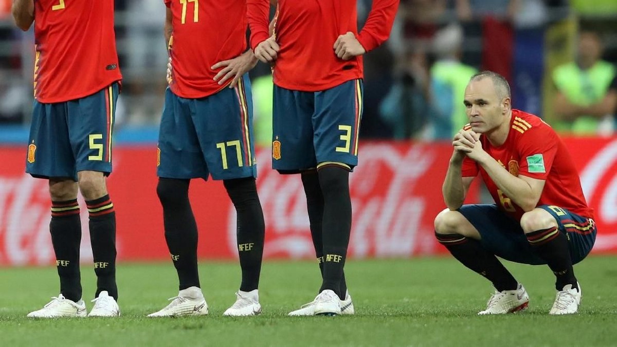 Andres Iniesta menyudahi kariernya di Timnas Spanyol. Dia memutuskan pensiun (REUTERS/Carl Recine)