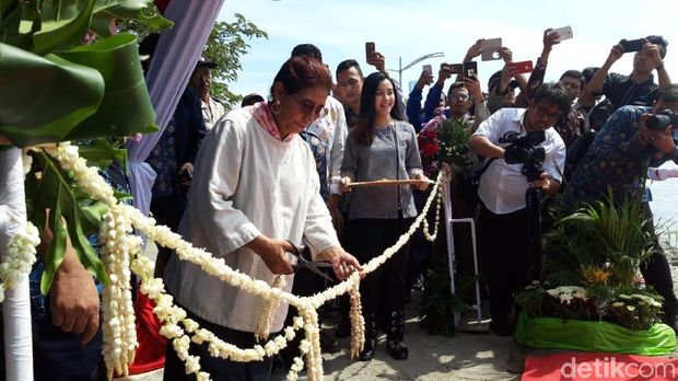 Susi meresmikan kapal bambu laminasi buatan ITS