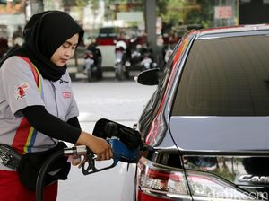 Asyik! Harga Pertamax Cs Turun Mulai Hari Ini