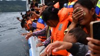 Sebuah monumen akan dibangun di Danau Toba, Sumatera Utara, untuk mengenang para korban KM Sinar Bangun.
