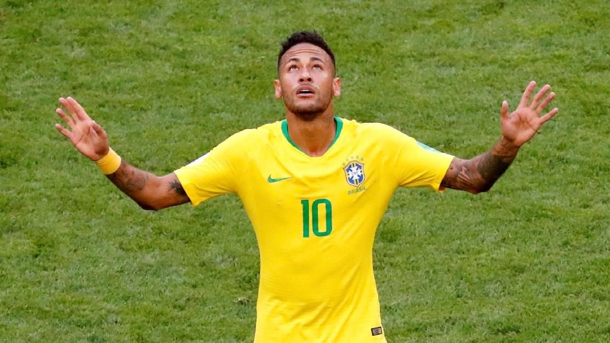 Neymar menjadi pemain yang paling sering menembak sekaligus paling banyak dilanggar di Piala Dunia 2018 sejauh ini (Foto: David Gray/Reuters)