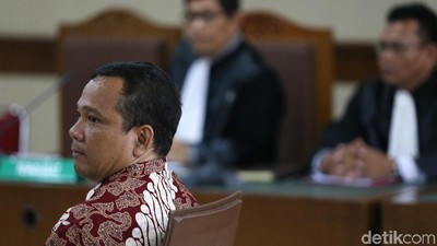 Sidang Perdana Wakil Ketua DPRD Lampung Tengah
