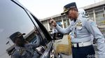 Melihat Pelaksanaan Perluasan Ganjil Genap di Kawasan Slipi
