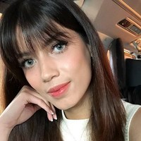 Terakhir, Sabrina berpesan, Ga perlu sedunia tau tentang definisi pantes ga pantesnya penampilan seseorang versimu. Last but not least, Kalau matamu perih, pake INSTO sistur. Foto: Dok. Instagram/sabrinachairunnisa_