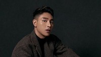 Kris pun kini sering wara-wiri di layar televisi. Foto: Dok. Instagram/krisjianabah