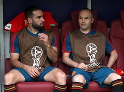 Iniesta melakoni laga terakhirnya bersama Spanyol ketika menghadapi Rusia di babak 16 besar Piala Dunia 2018. Namun ia menjadi pemain cadangan di laga tersebut. (Foto: Albert Gea/Reuters)